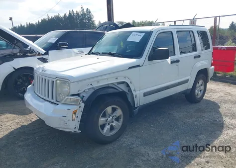 2011 Jeep Liberty Sport z USA, uszkodzony, nr VIN 1J4PP2GK4BW526462